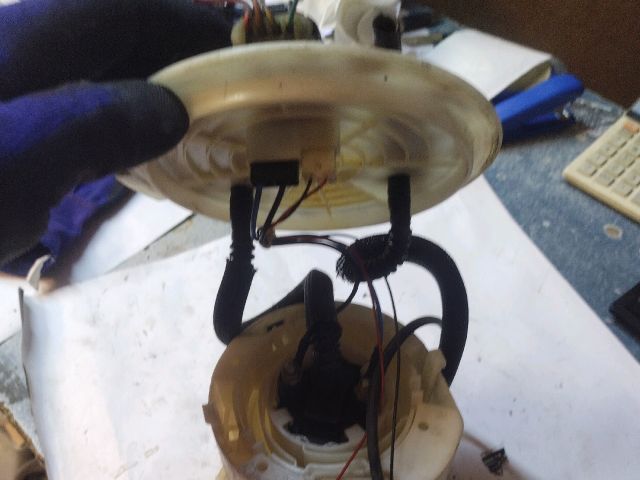 bontott OPEL ASTRA H Üzemanyag Szivattyú