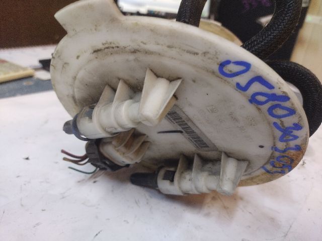 bontott OPEL ASTRA H Üzemanyag Szivattyú