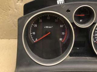 bontott OPEL ASTRA H Biztosítéktábla Motortér