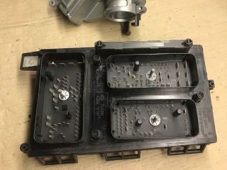 bontott OPEL ASTRA H Biztosítéktábla Motortér