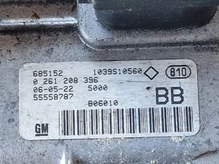 bontott OPEL ASTRA H Biztosítéktábla Motortér