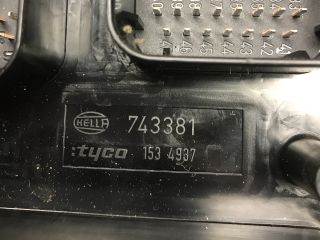 bontott OPEL ASTRA H Biztosítéktábla Motortér