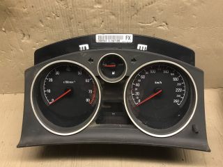 bontott OPEL ASTRA H Biztosítéktábla Motortér