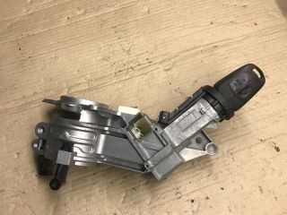 bontott OPEL ASTRA H Biztosítéktábla Motortér