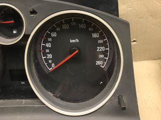 bontott OPEL ASTRA H Biztosítéktábla Motortér