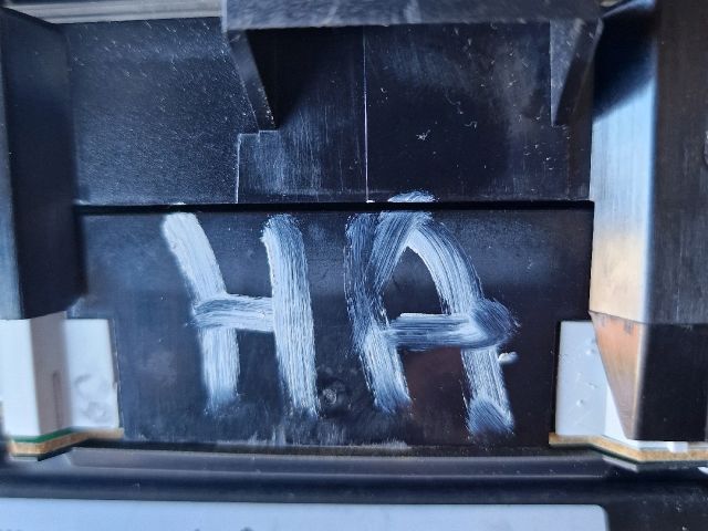 bontott OPEL ASTRA H Biztosítéktábla Motortér