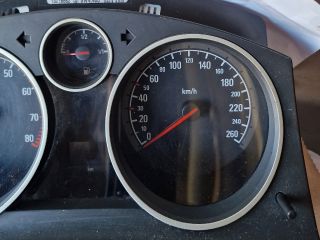 bontott OPEL ASTRA H Biztosítéktábla Motortér