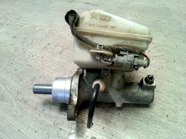 bontott OPEL ASTRA H Főfékhenger