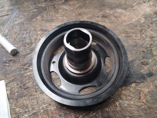 bontott OPEL ASTRA H Főtengely Szíjtárcsa