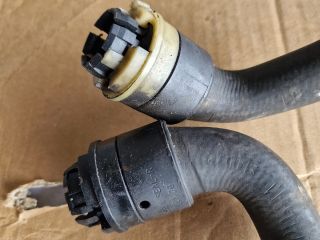 bontott OPEL ASTRA H Fűtőradiátor Vízcső Felső