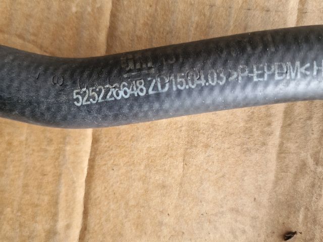 bontott OPEL ASTRA H Fűtőradiátor Vízcső Felső