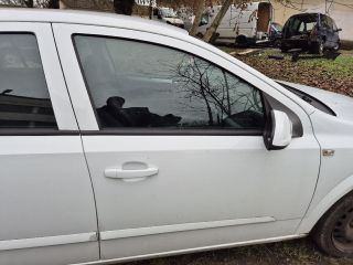 bontott OPEL ASTRA H Generátor