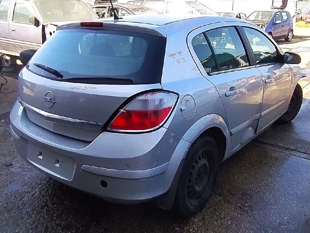 bontott OPEL ASTRA H Hátsó Híd (Tárcsafékes)