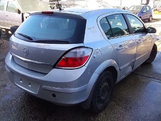 bontott OPEL ASTRA H Hátsó Híd (Tárcsafékes)