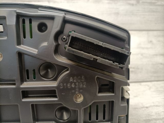 bontott OPEL ASTRA H Kilométeróra