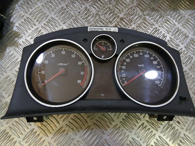 bontott OPEL ASTRA H Kilométeróra