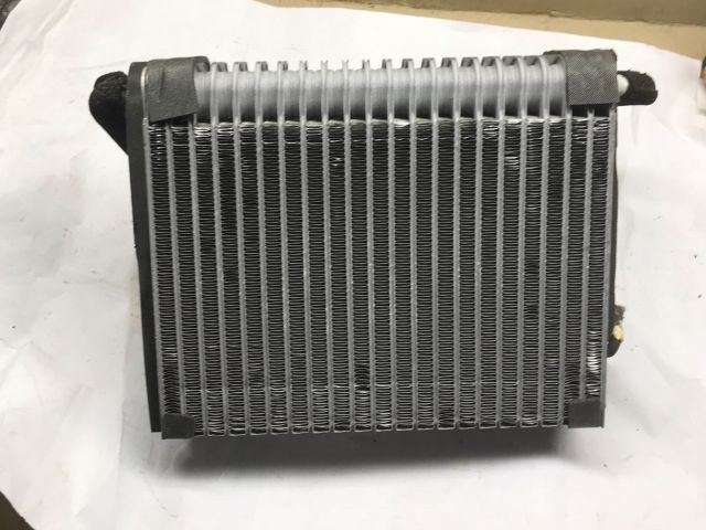 bontott OPEL ASTRA H Klímahűtő Radiátor