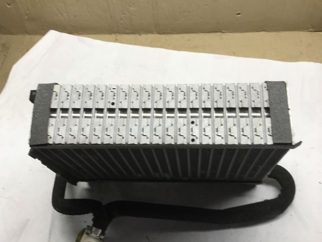 bontott OPEL ASTRA H Klímahűtő Radiátor