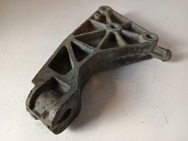 bontott OPEL ASTRA H Motor Tartó Bak (Fém)