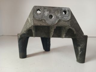 bontott OPEL ASTRA H Motor Tartó Bak Jobb