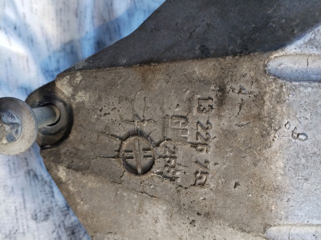 bontott OPEL ASTRA H Motor Tartó Bak Jobb