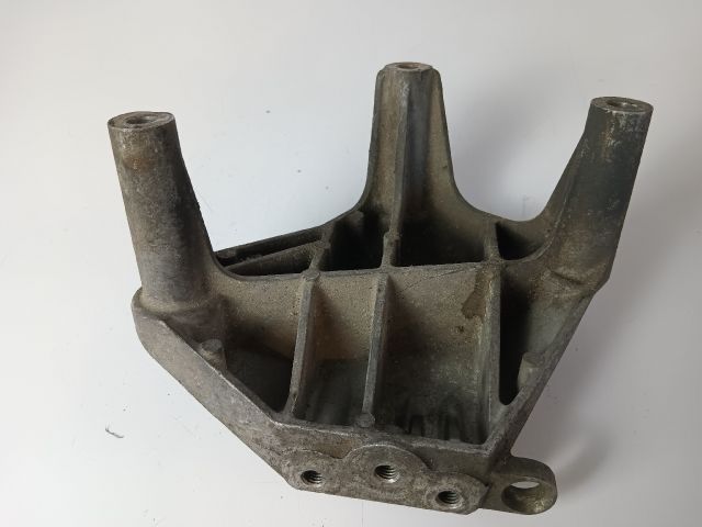 bontott OPEL ASTRA H Motor Tartó Bak Jobb