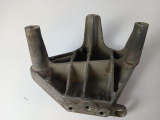 bontott OPEL ASTRA H Motor Tartó Bak Jobb