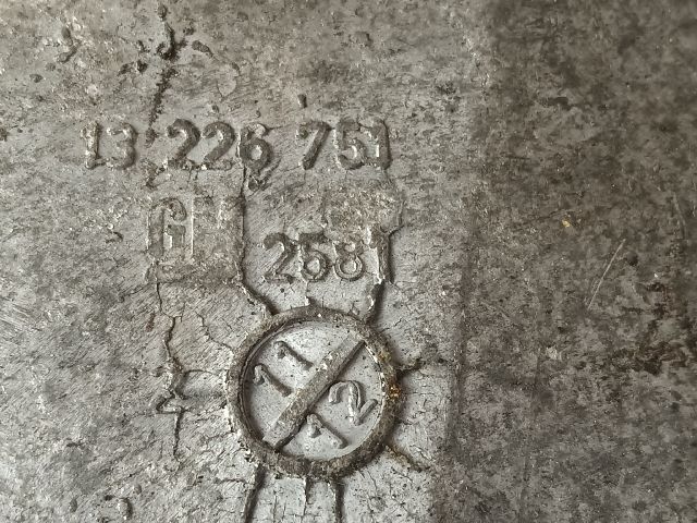 bontott OPEL ASTRA H Motor Tartó Bak Jobb