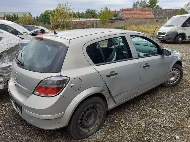 bontott OPEL ASTRA H Motor Tartó Bak Jobb