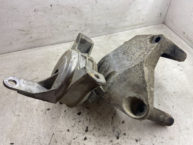 bontott OPEL ASTRA H Motor Tartó Bak (Pozíciófüggetlen)