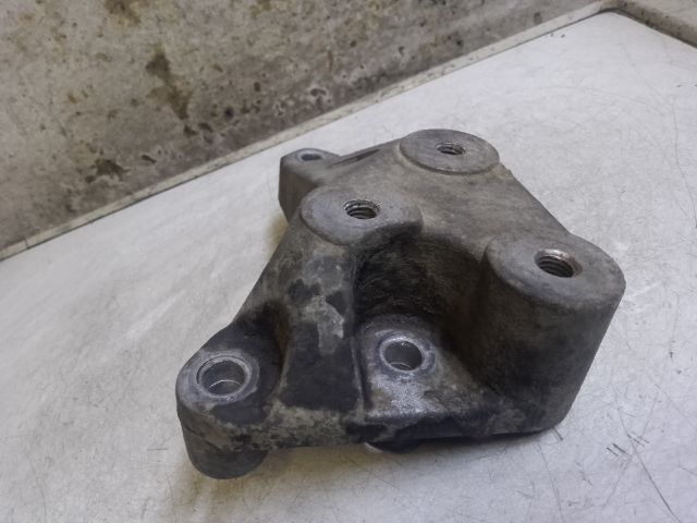 bontott OPEL ASTRA H Motor Tartó Bak (Pozíciófüggetlen)