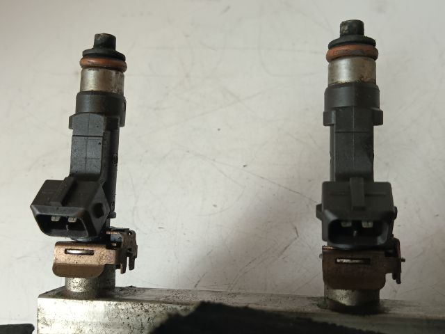 bontott OPEL ASTRA H Porlasztó Sor / Híd