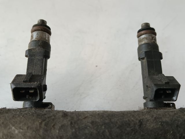 bontott OPEL ASTRA H Porlasztó Sor / Híd