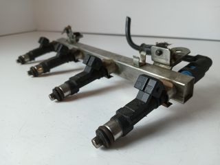 bontott OPEL ASTRA H Porlasztó Sor / Híd