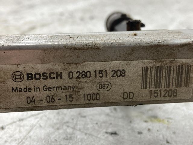 bontott OPEL ASTRA H Porlasztó Sor / Híd