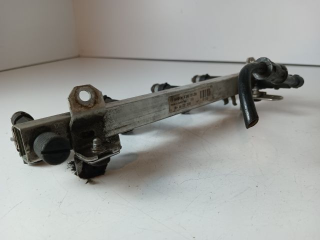 bontott OPEL ASTRA H Porlasztó Sor / Híd