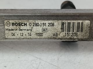 bontott OPEL ASTRA H Porlasztó Sor / Híd