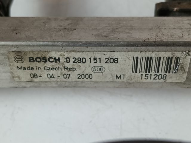 bontott OPEL ASTRA H Porlasztó Sor / Híd