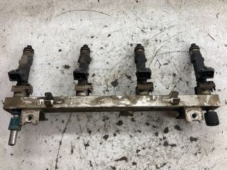 bontott OPEL ASTRA H Porlasztó Sor / Híd