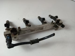 bontott OPEL ASTRA H Porlasztó Sor / Híd