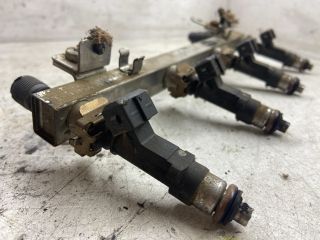 bontott OPEL ASTRA H Porlasztó Sor / Híd