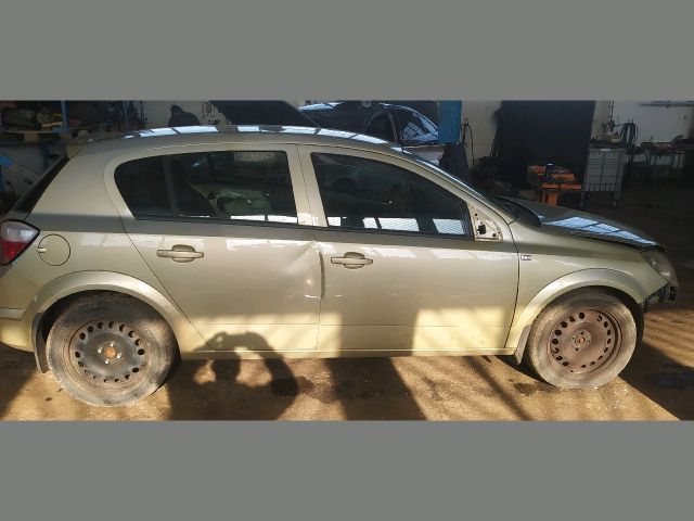 bontott OPEL ASTRA H Tank