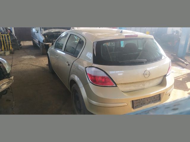 bontott OPEL ASTRA H Tank