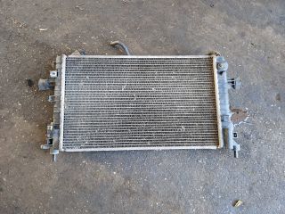 bontott OPEL ASTRA H Vízhűtő Radiátor (Klímás)