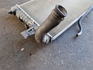 bontott OPEL ASTRA H Vízhűtő Radiátor (Klímás)