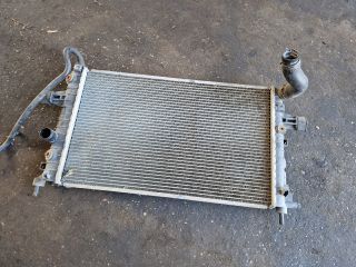 bontott OPEL ASTRA H Vízhűtő Radiátor (Klímás)