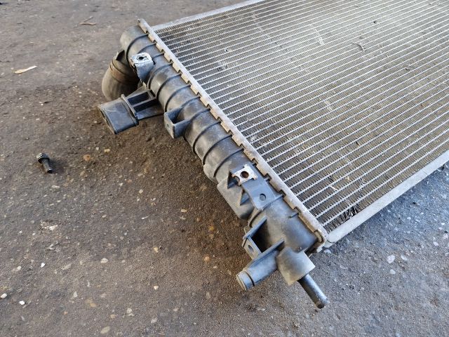 bontott OPEL ASTRA H Vízhűtő Radiátor (Klímás)