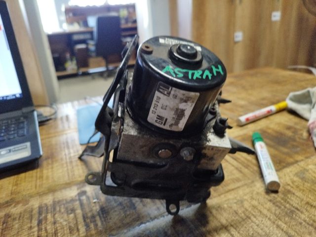 bontott OPEL ASTRA H ABS Kocka