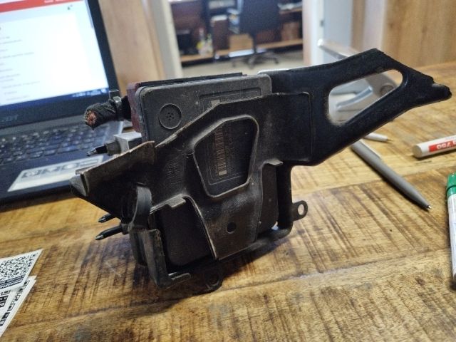 bontott OPEL ASTRA H ABS Kocka