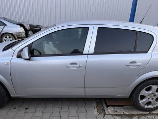 bontott OPEL ASTRA H Bal első Csonkállvány Kerékaggyal